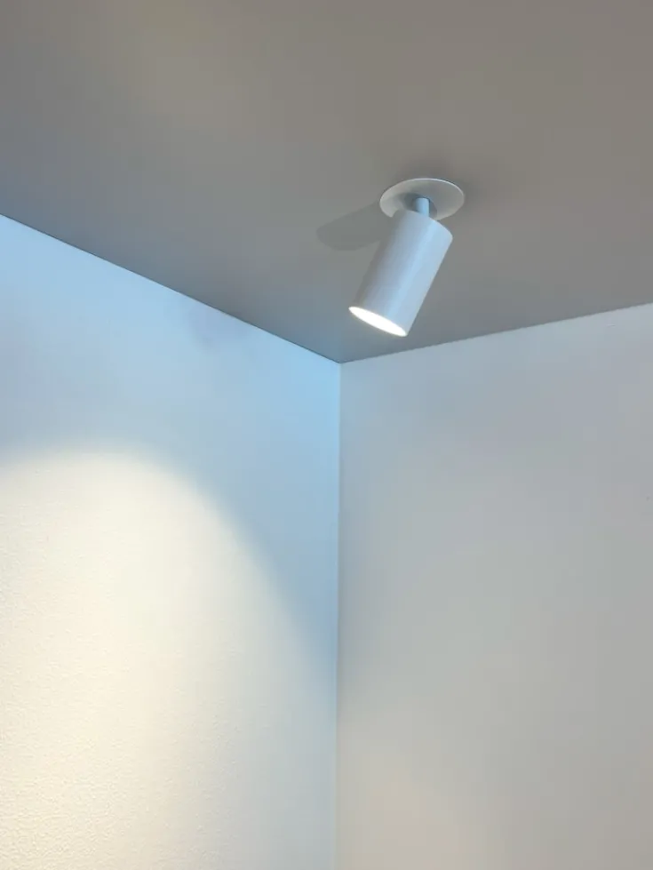 Discount SpotOn spotlampe, Antidark