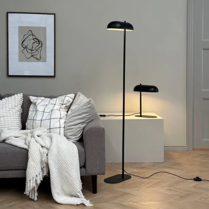 Clearance Arch bordlampe, Dyberg Larsen