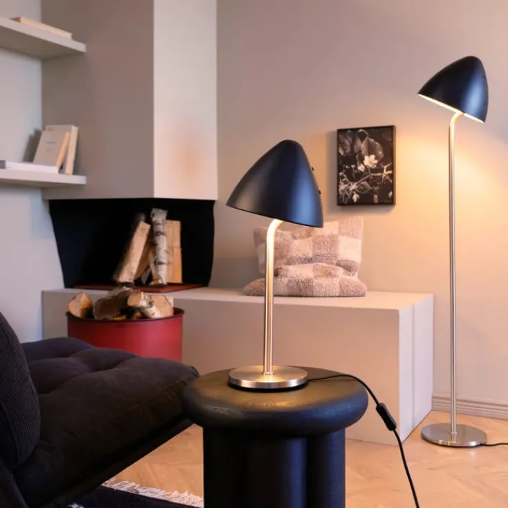 New Oulu gulvlampe, Gulvlamper