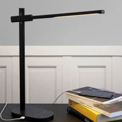Clearance Office Adjust Light bordlampe med USB Halo Design