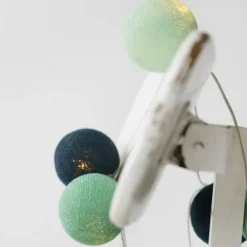 Outlet Cool Mint lyskæde, 20 kugler Lyskæder