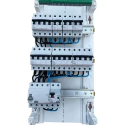 Sale Legrand færdigmonteret gruppetavle LE3 01.2230 Tavler & Skabe