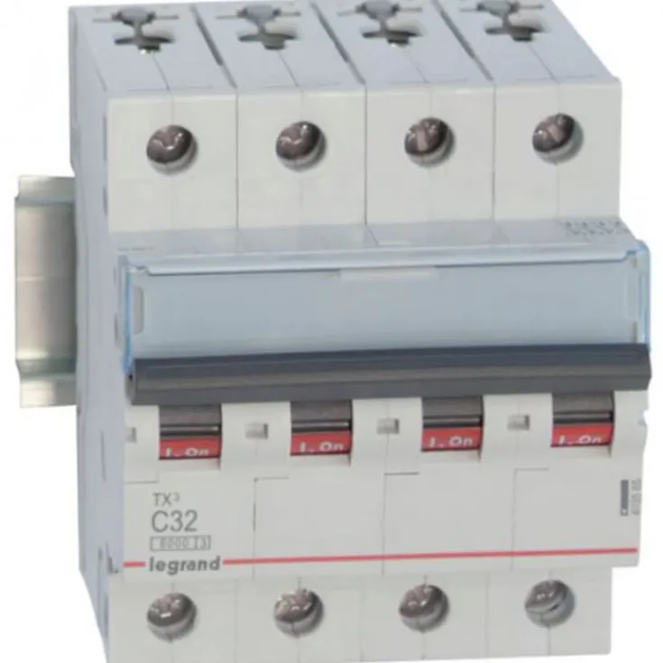 Clearance TX3 automatsikring kl. C, 4P, Tavlekomponenter