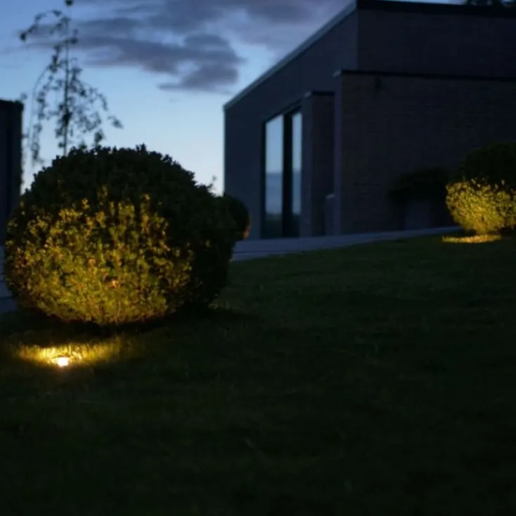 Online Light By Juhl betonflise med Cosmos , 10x10x6 cm, grå Udendørs Spots