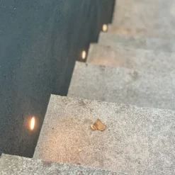 Outlet Light By Juhl Cosmos nedgravningsspot, sort, Udendørs Spots