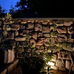 Online Light By Juhl pigsten med Cosmos spot, Udendørs Spots