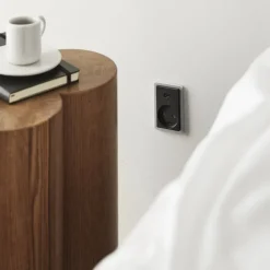 New LK Fuga afdækning for stikkontakt med USB med jord, Fuga Tangenter|Tangenter & Afdækninger