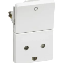 New LK Fuga stikkontakt med afbryder & jord, 1,5 modul, hvid Fuga Stikkontakter|Stikkontakter
