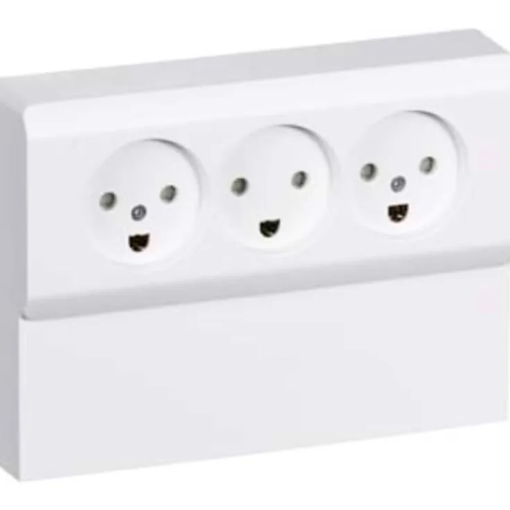 Hot LK Opus 66 trippel panelstikkontakt, Stikkontakter|Opus 66 Stikkontakter