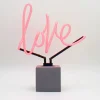 Discount Love neonskilt Neonskilte