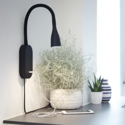 Eye væglampe med USB, Væglamper|Nielsen Light