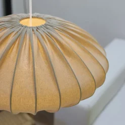 Online Jasmin Ellipse pendel, hvid ledning, sand Nielsen Light