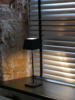 New Conexos genopladelig bordlampe, Udendørs Bordlamper|Udendørs Batterilamper