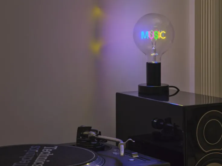Letter Music bordlampe Bordlamper