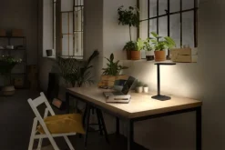 New Office Banker skrivebordslampe, 7,5W, sort Bordlamper