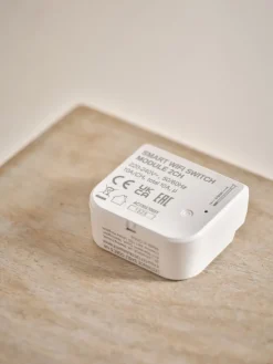 Discount Smart+ Wifi relæ til vægafbryder, 2-knap Afbrydere