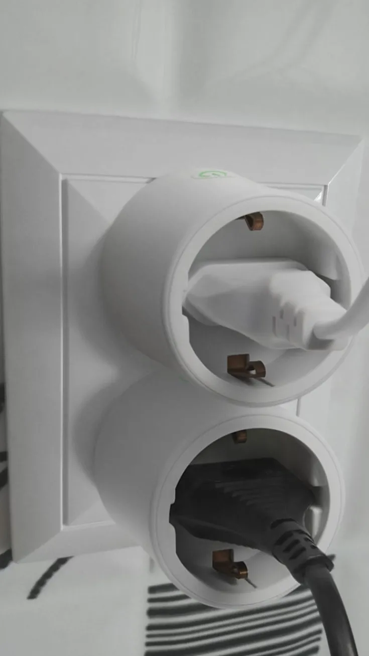 Clearance Smart+ Wifi stikkontakt med energimåler Smart Plugs