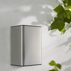 Resonate udendørs væglampe, Philips Hue|Philips Hue