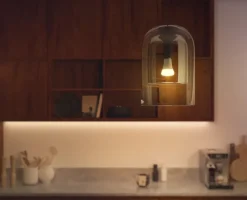 Discount White Ambiance E27 standardpære, 2200K-6500K, 13,5W Lyskilder|Philips Hue