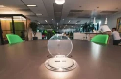 Hot Unica+ bordoplader med USB-A+C, Schneider Electric|Mobil, Pc & Data