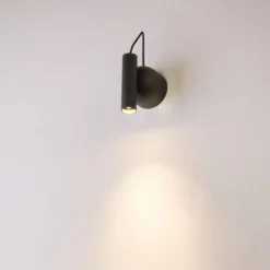 Karpo Magn væglampe, sort Væglamper