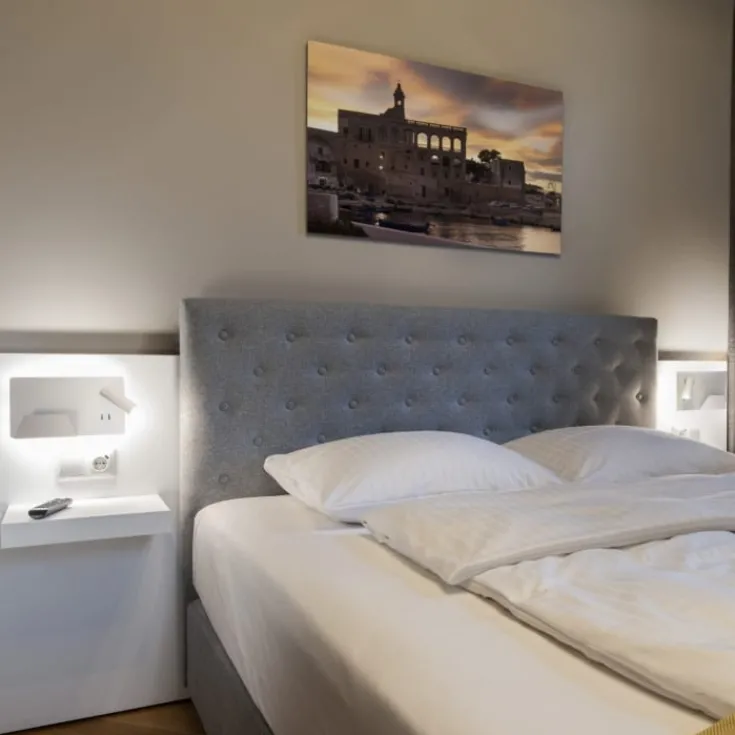Discount Somnila USB væglampe, hvid, Slv