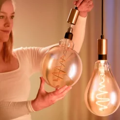 Outlet 2 stk E27 globepære, 2000K-5000K, 6W, Ø16 cm Lyskilder|Led Pærer