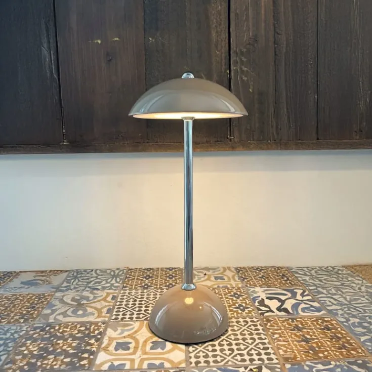 Outlet Suave genopladelig bordlampe, Genopladelige Lamper